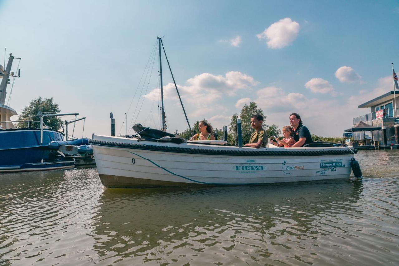 Europarcs De Biesbosch Hotel Willemsdorp Екстериор снимка