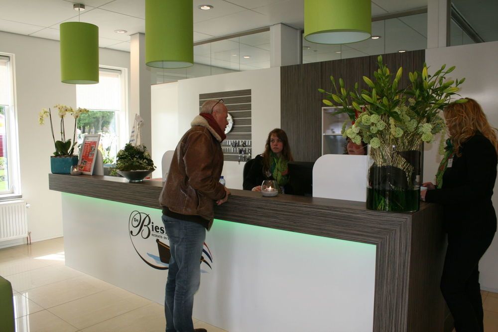 Europarcs De Biesbosch Hotel Willemsdorp Екстериор снимка