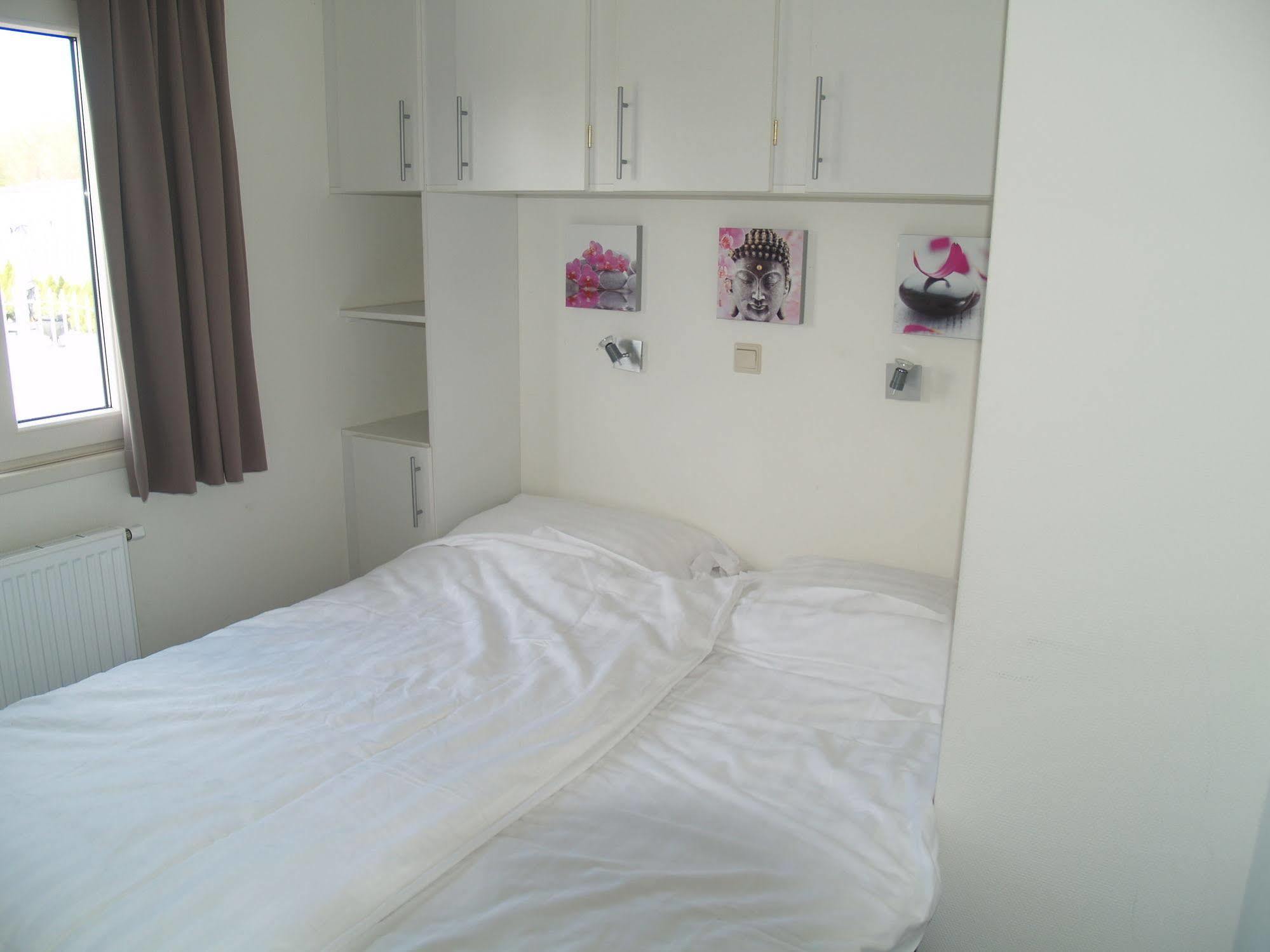 Europarcs De Biesbosch Hotel Willemsdorp Екстериор снимка